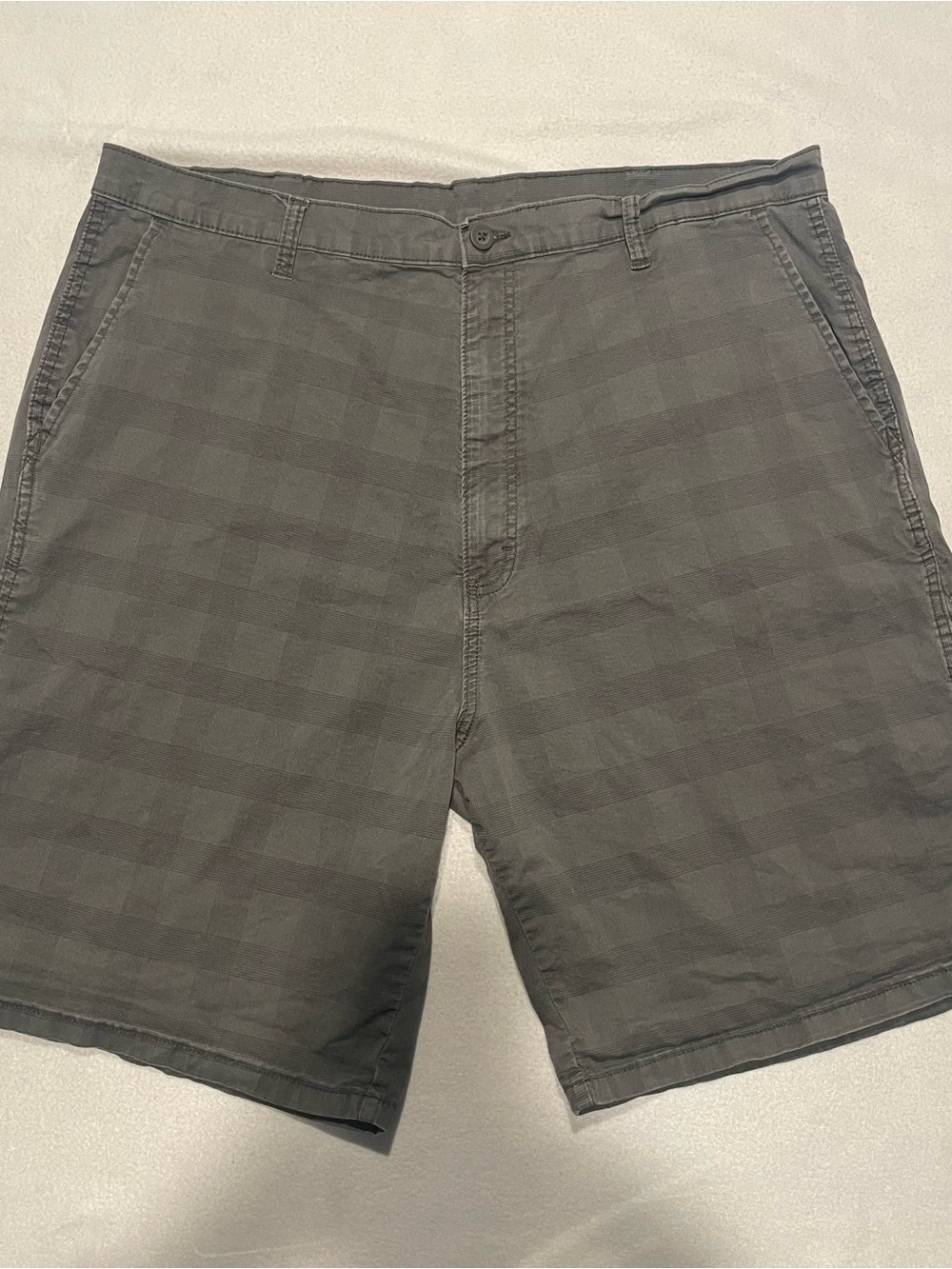 Wrangler, Men's Gray Plaid Shorts - Classic Casual, 40